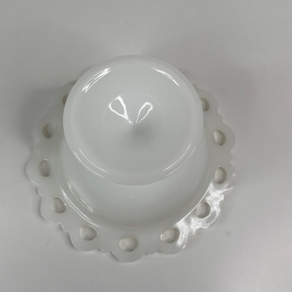 Vintage White Milk Glass Pedestal Bowl With Decorative Lace Edge Design - Picture 4 of 7